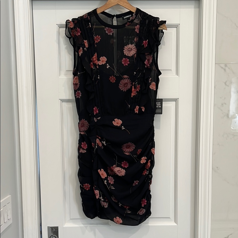 Express Women’s Size M Black Ruched Sheath Dress